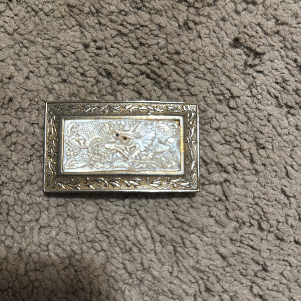 Belt buckle